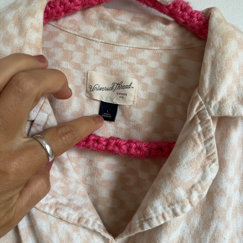 Universal Thread Cream Checkered Shirt - Picture 2 of 3